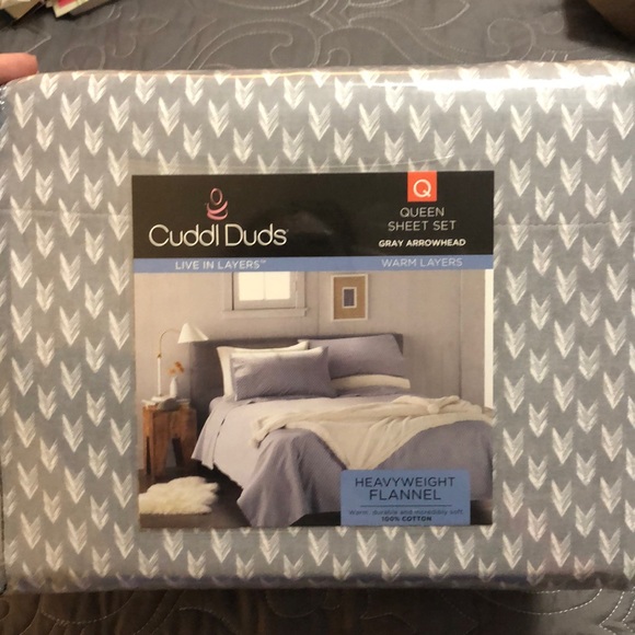 Cuddl Duds Other - Queen NWT heavyweight flannel sheets 🌟❄️☃️